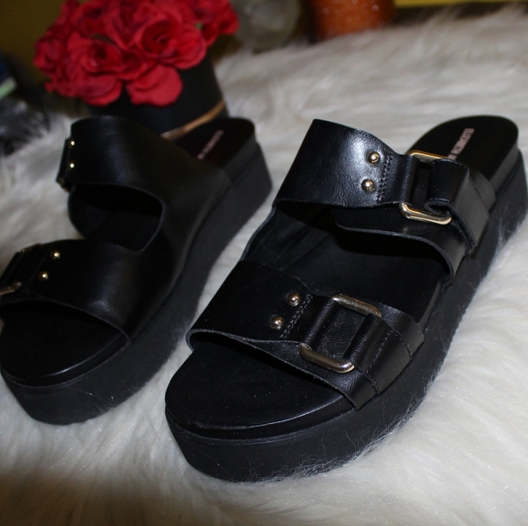 Elizabeth and James Black 10 Platform Adjustable Double Strap Clematis Sandals - Picture 3 of 7